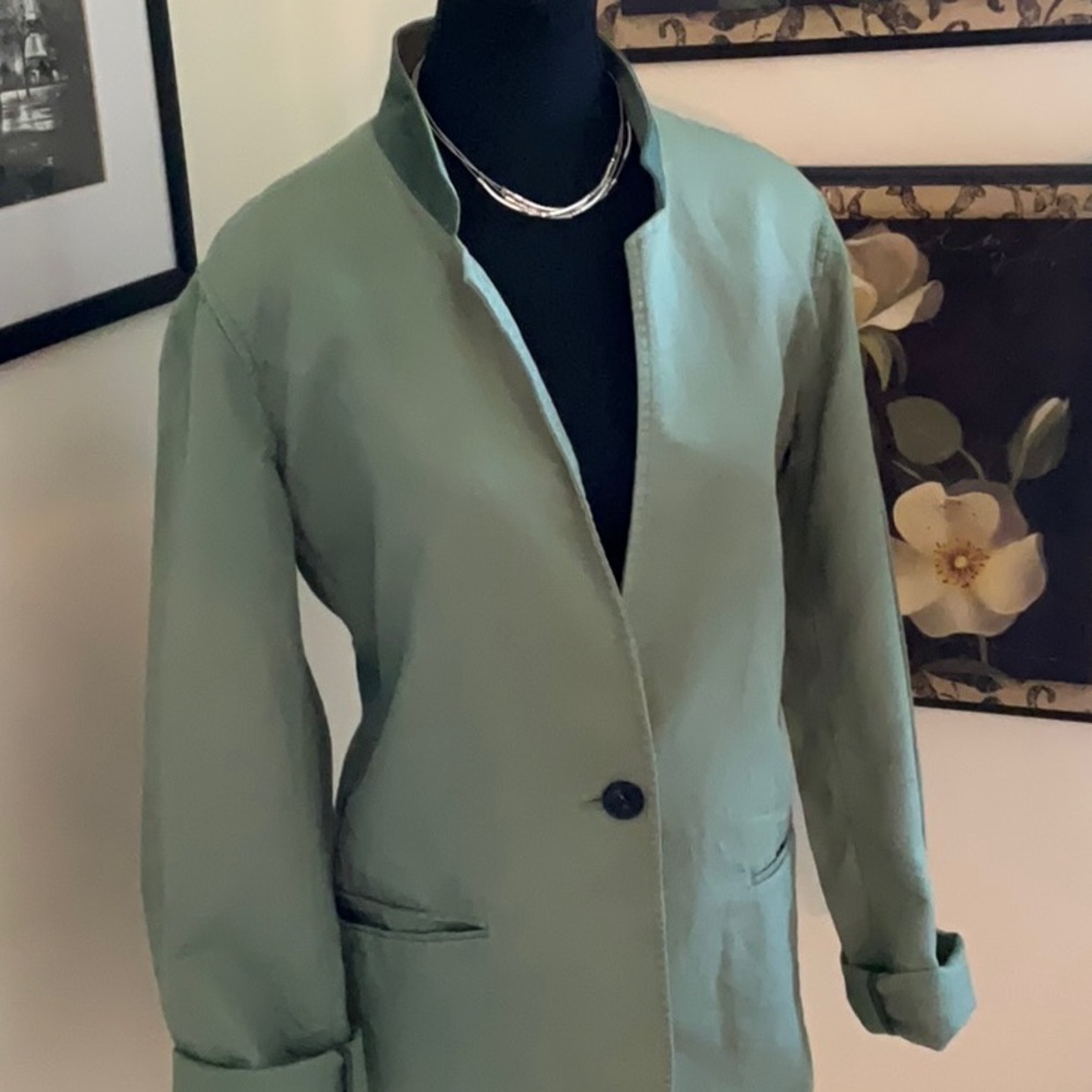Gap’s Casual classic Green Women's Jacket to be dressed up or down!